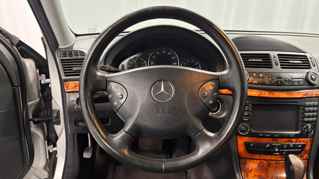 Used 2004 Mercedes-Benz E 320 4MATIC Sedan image 13