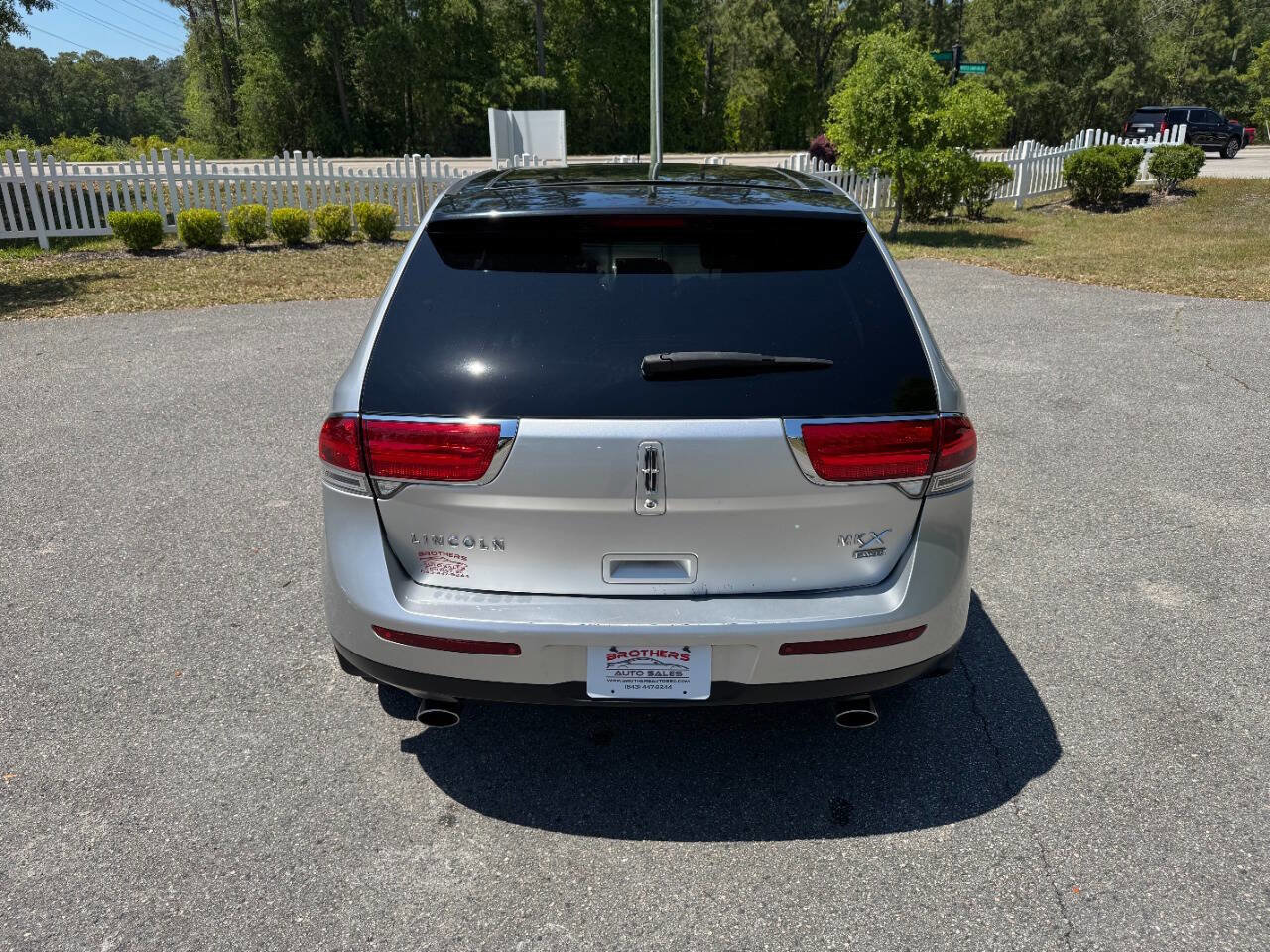 Used 2011 Lincoln MKX AWD w/ 102A Rapid Spec Order Code image 5