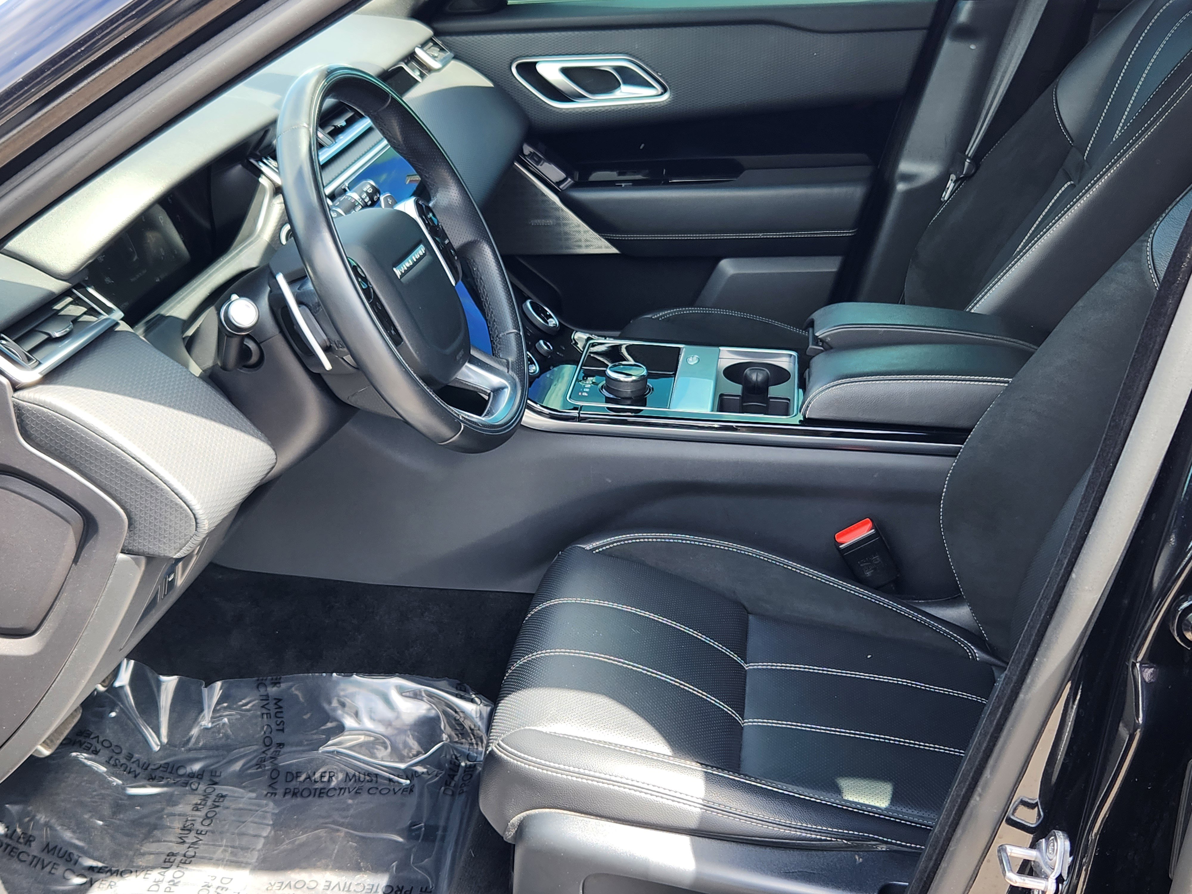 Used 2019 Land Rover Range Rover Velar R-Dynamic SE AWD/4WD image 19