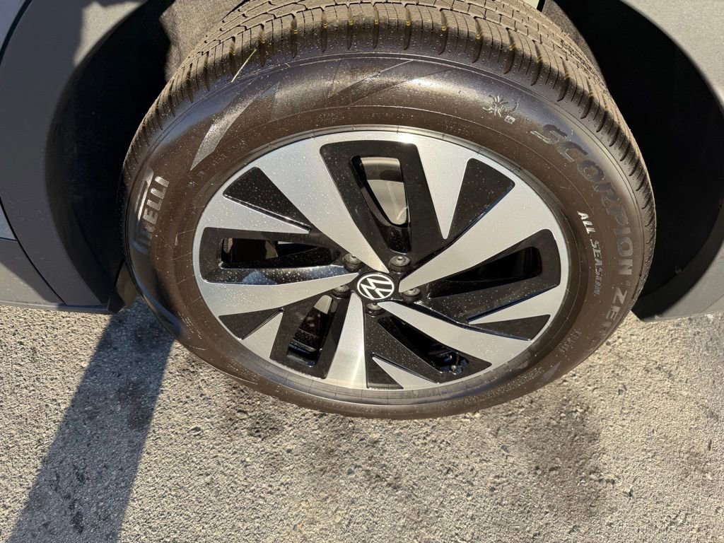 New 2026 Volkswagen ID.4 Pro image 12