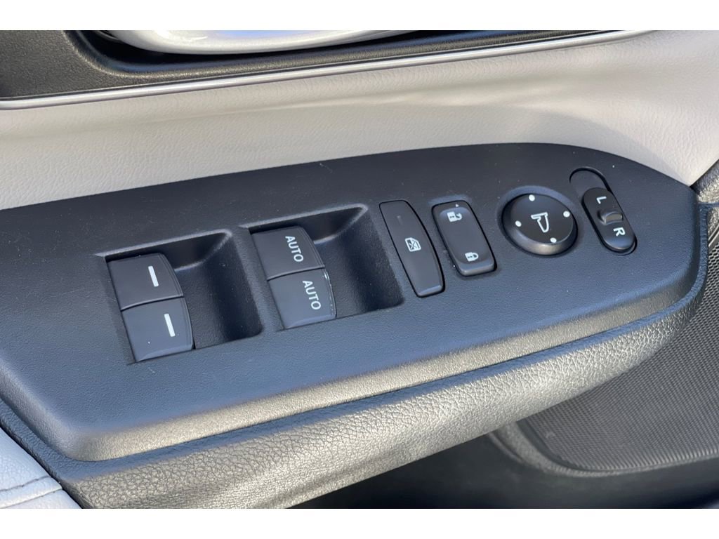 Used 2021 Honda CR-V EX-L image 12