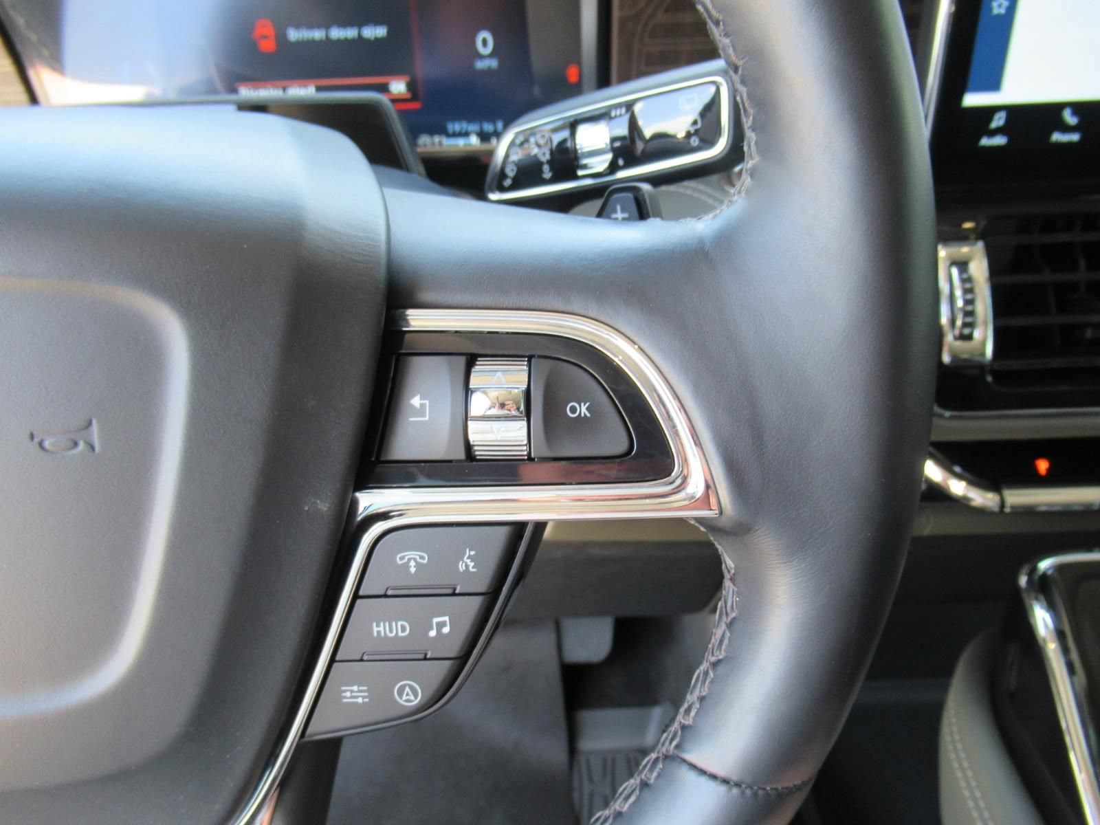 Used 2023 Lincoln Navigator L Black Label AWD/4WD image 24