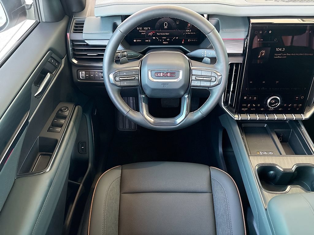 Used 2026 GMC Acadia AT4 w/ Luxury Package AWD/4WD image 10