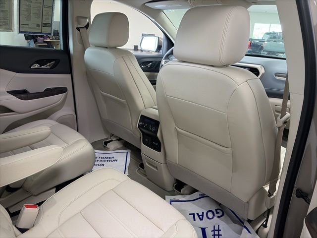 Used 2023 GMC Acadia Denali w/ Denali Technology Package AWD/4WD image 12