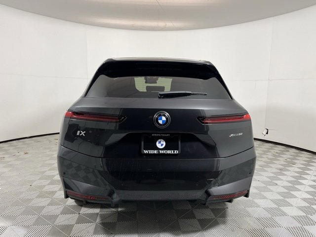 New 2026 BMW iX xDrive60 w/ Premium Package image 6