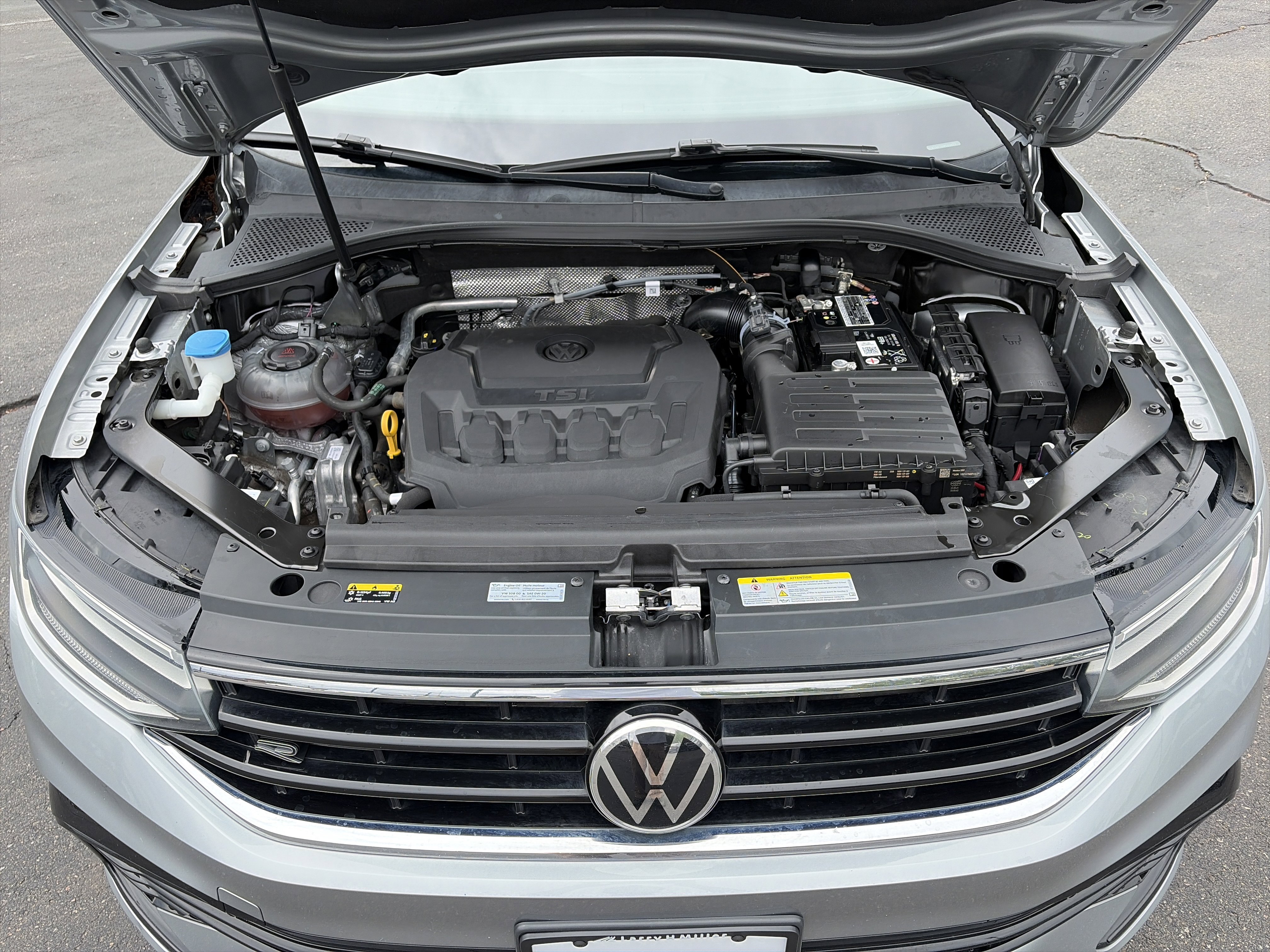 Used 2022 Volkswagen Tiguan SE R-Line FWD image 33