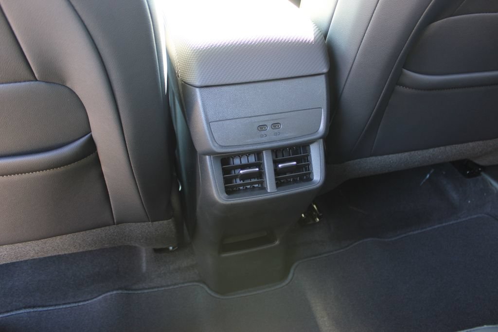 New 2026 Chevrolet Equinox LT w/ Convenience Package II AWD/4WD image 35