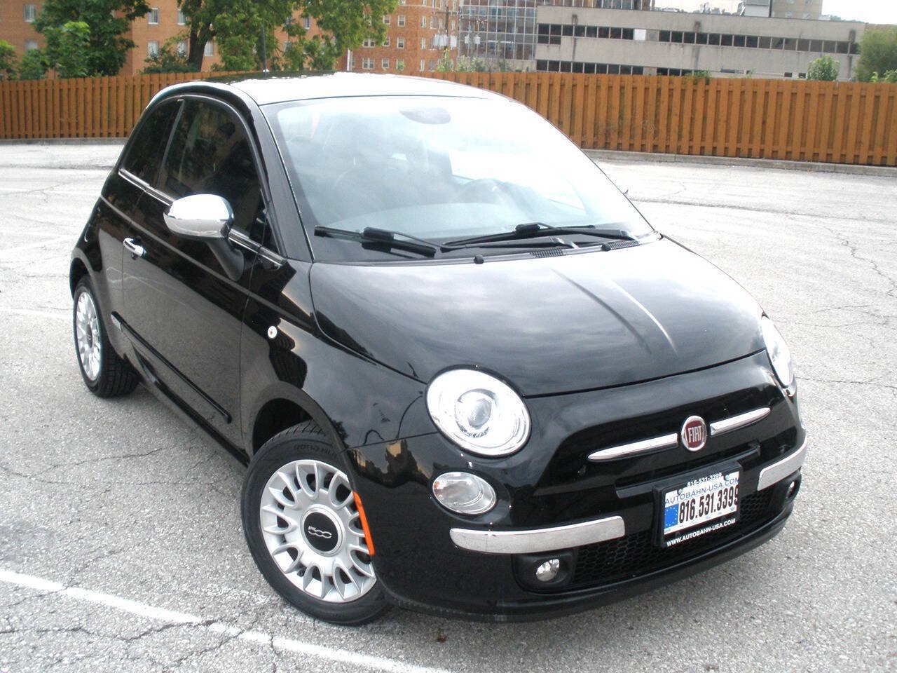 Used 2015 FIAT 500 Lounge w/ Luxury Leather Package FWD image 2