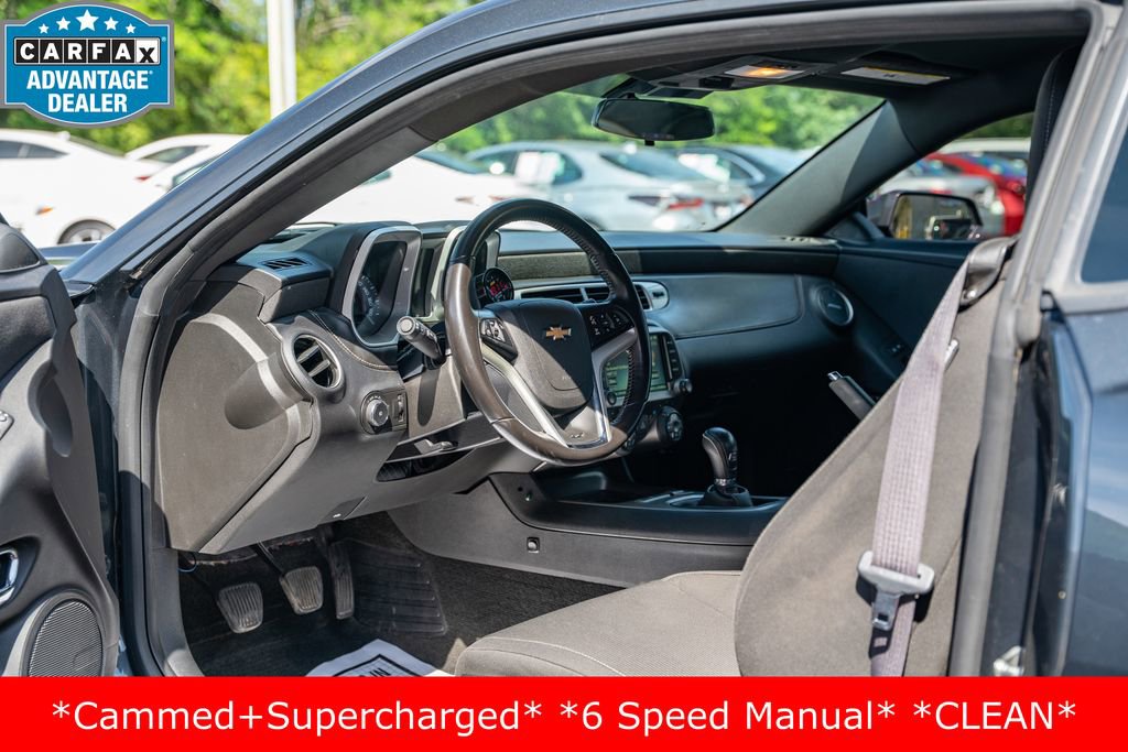Used 2015 Chevrolet Camaro SS RWD image 17