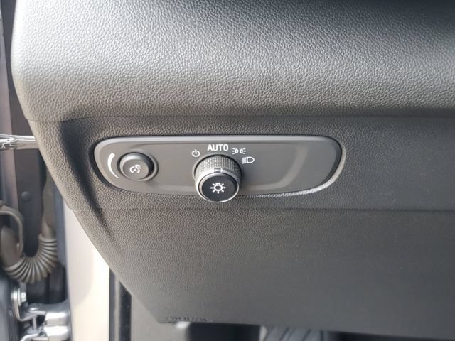 Used 2022 Buick Envision Essence w/ Sport Touring Package FWD image 20