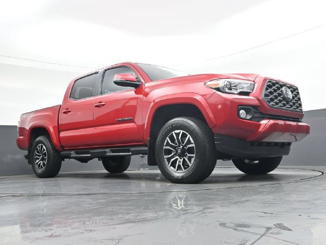 Used 2022 Toyota Tacoma TRD Sport AWD/4WD image 31