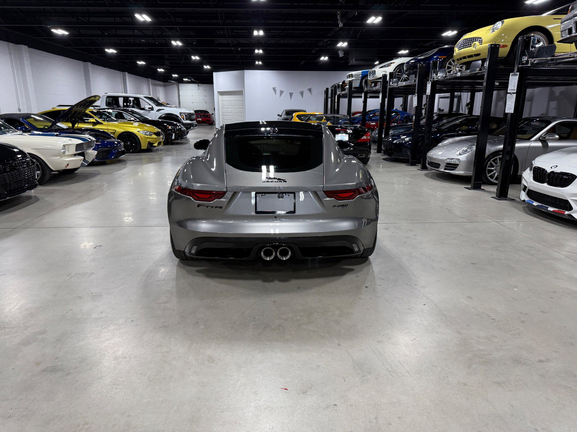 Used 2021 Jaguar F-TYPE R-Dynamic image 6