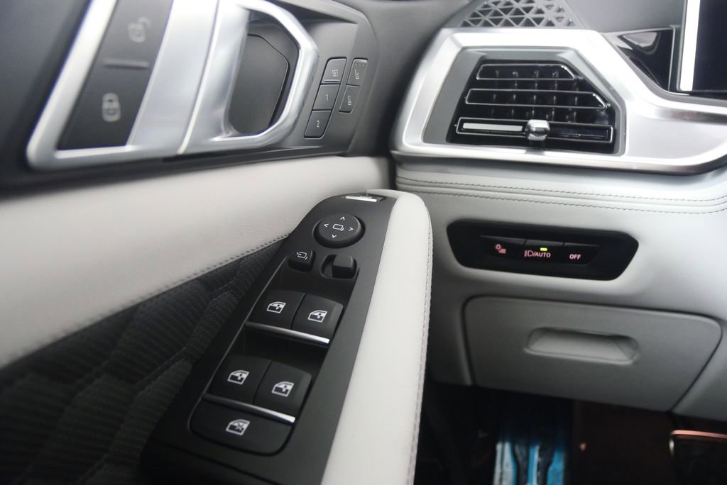 New 2026 BMW X5 M Competition image 19