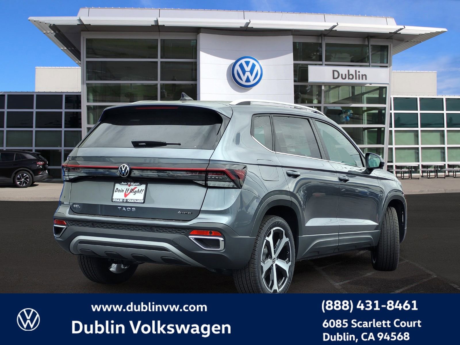New 2025 Volkswagen Taos SEL image 4