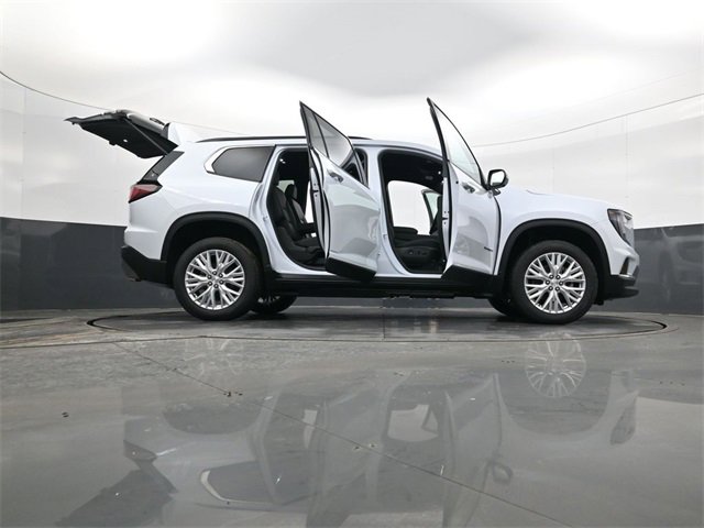 Used 2026 GMC Acadia Elevation w/ Elevation Premium Package AWD/4WD image 34