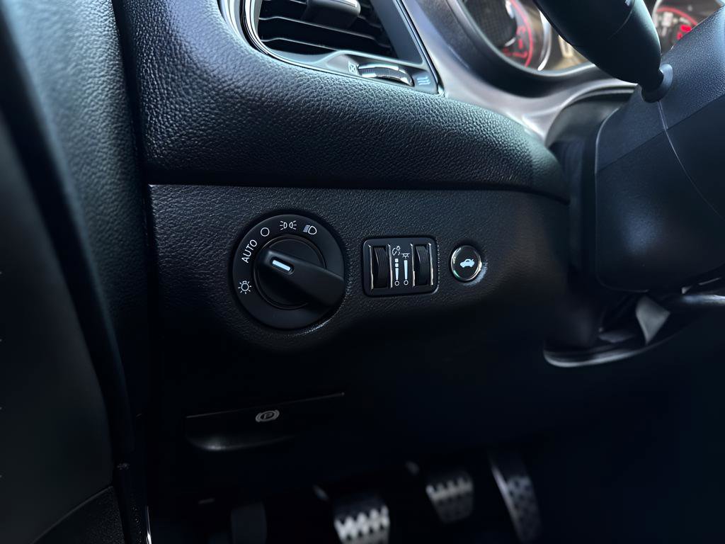 Used 2023 Dodge Challenger R/T w/ Cold Weather Group image 22