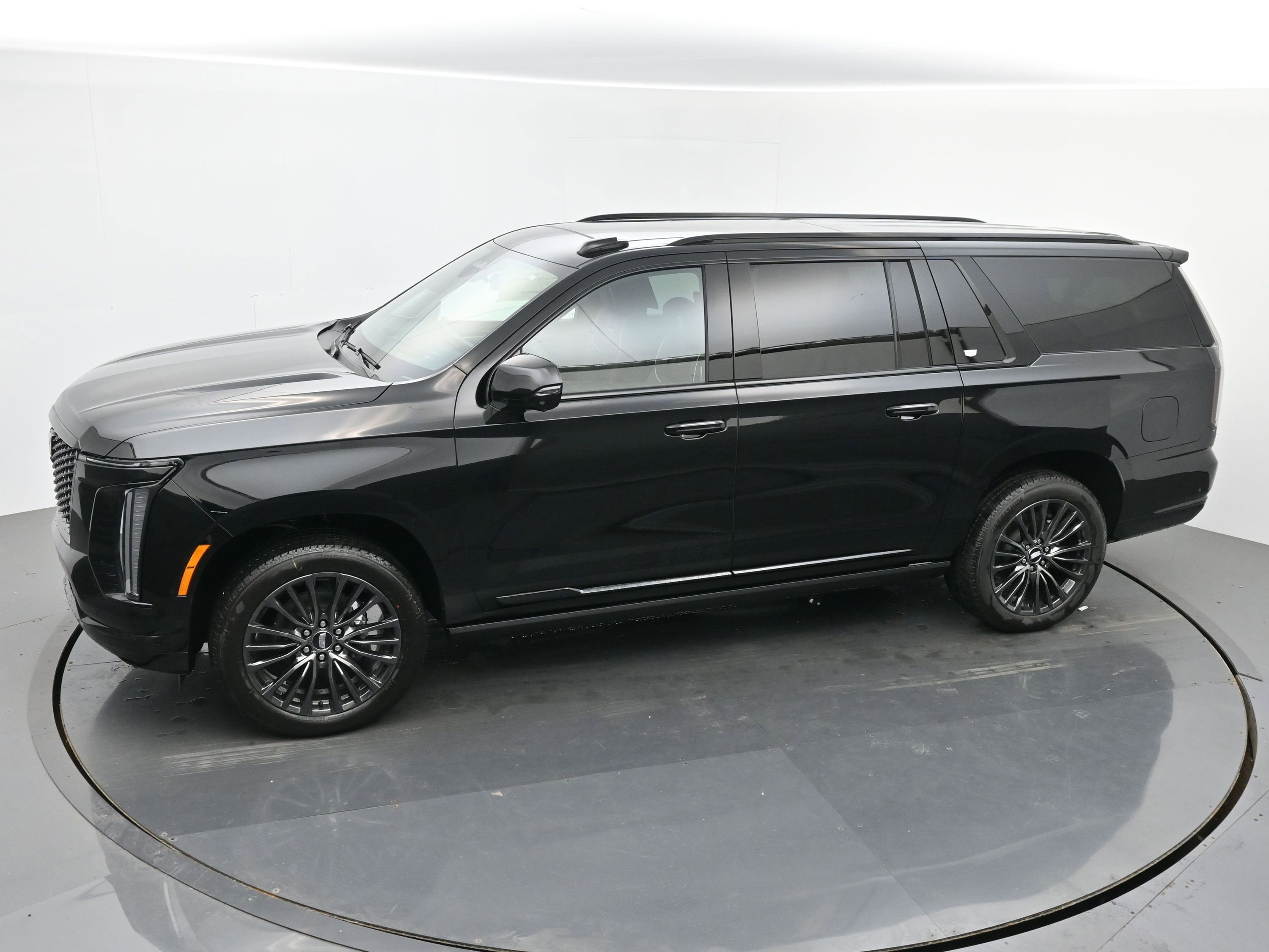 New 2026 Cadillac Escalade ESV Platinum Sport AWD/4WD image 24