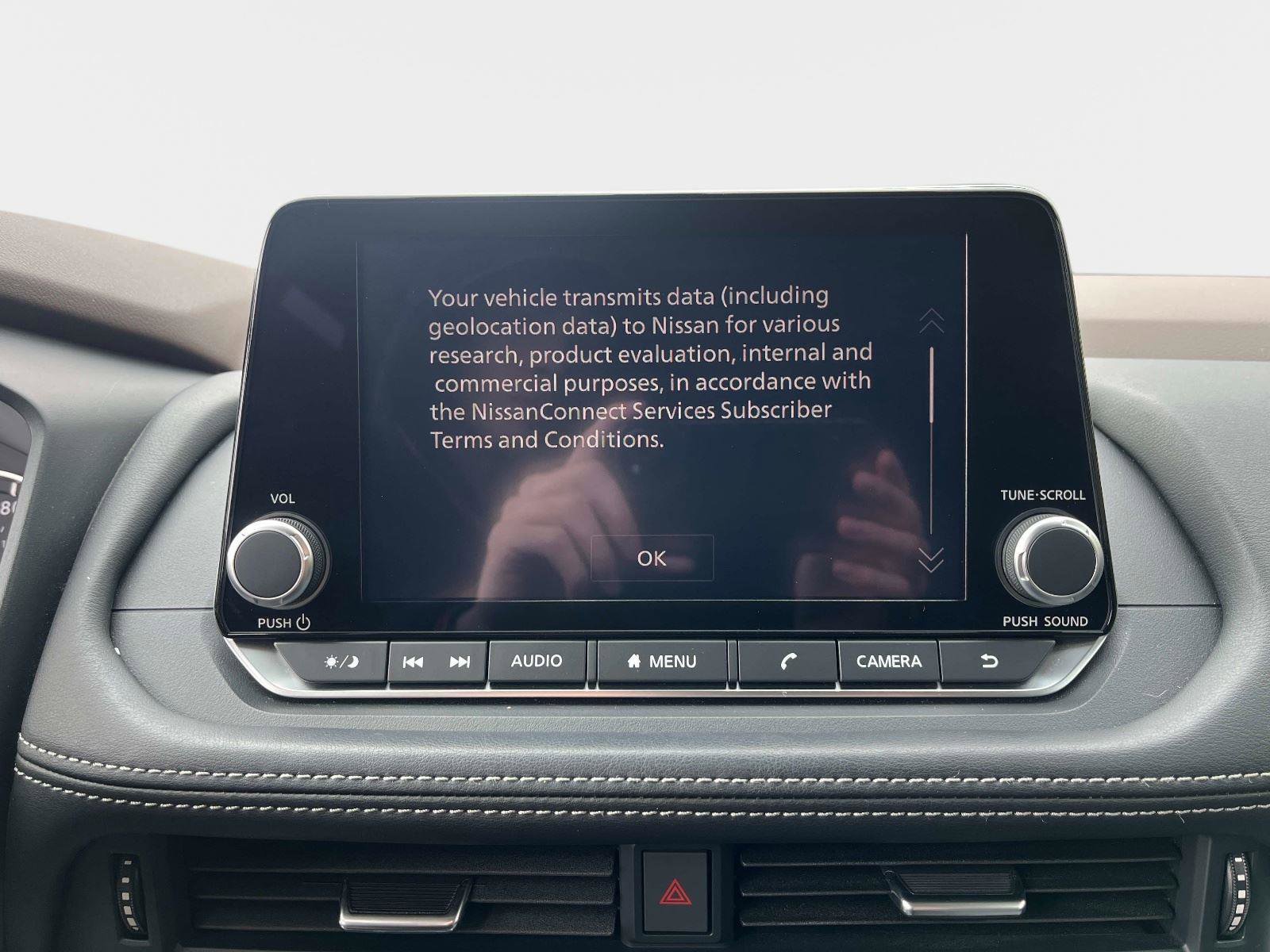 Certified 2023 Nissan Rogue SV image 24