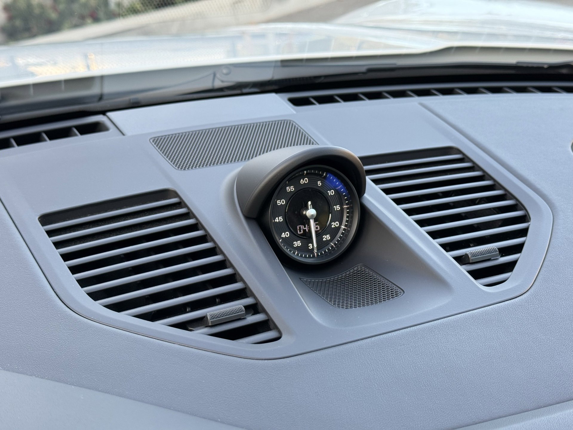 Used 2023 Porsche 911 Carrera GTS w/ Premium Package image 18