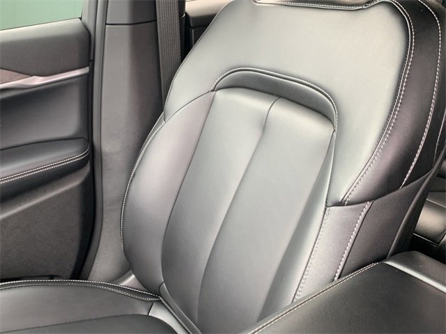 Certified 2025 Jeep Grand Cherokee Limited w/ Black Appearance Package image 44