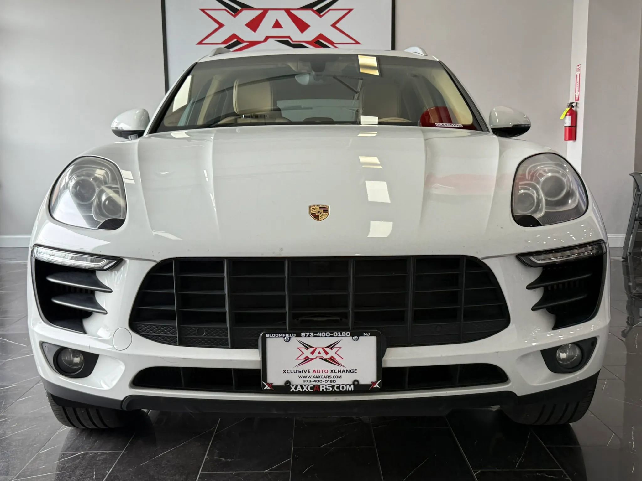 Used 2016 Porsche Macan S AWD/4WD image 2