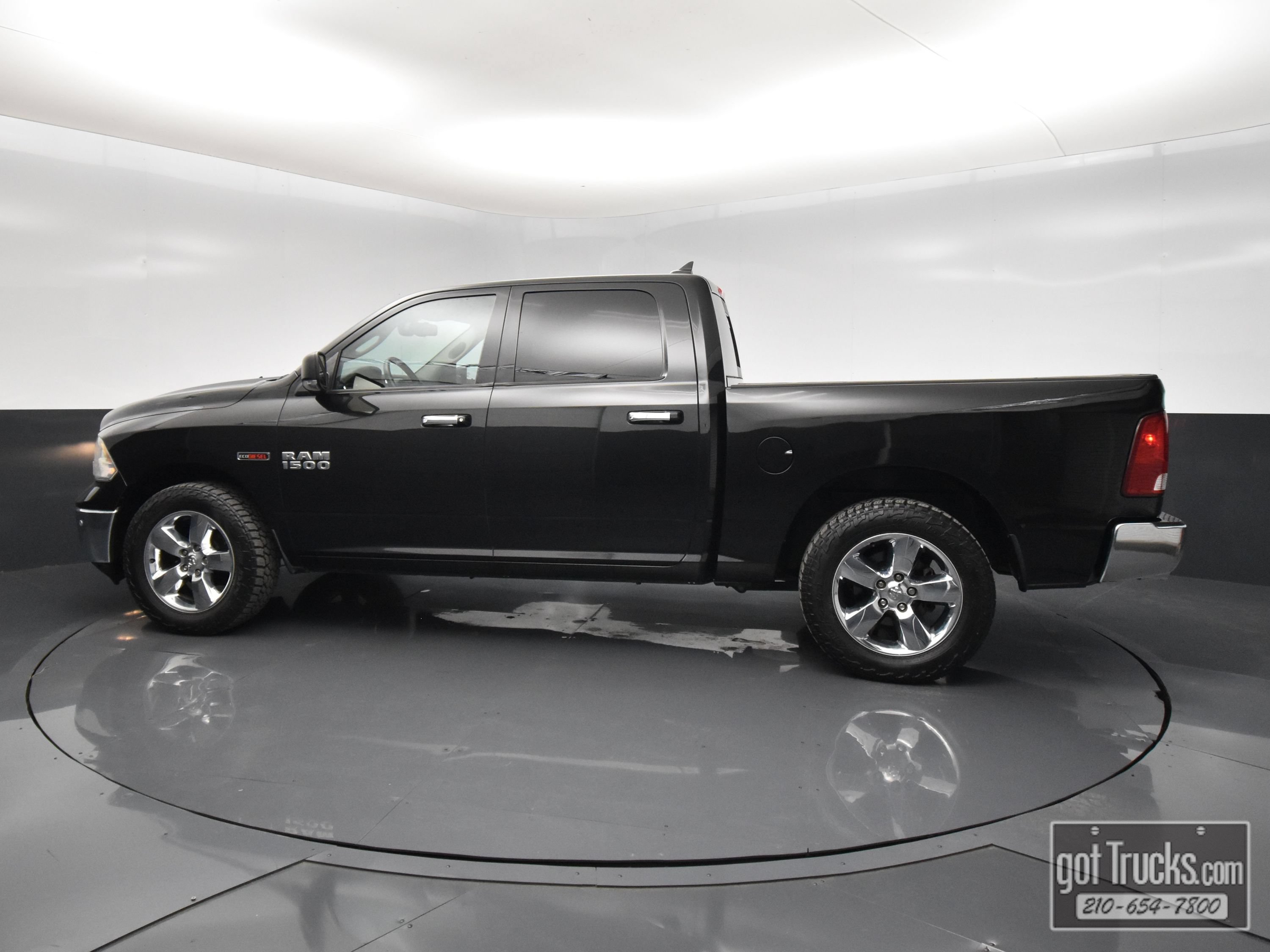 Used 2016 RAM 1500 Lone Star RWD image 3