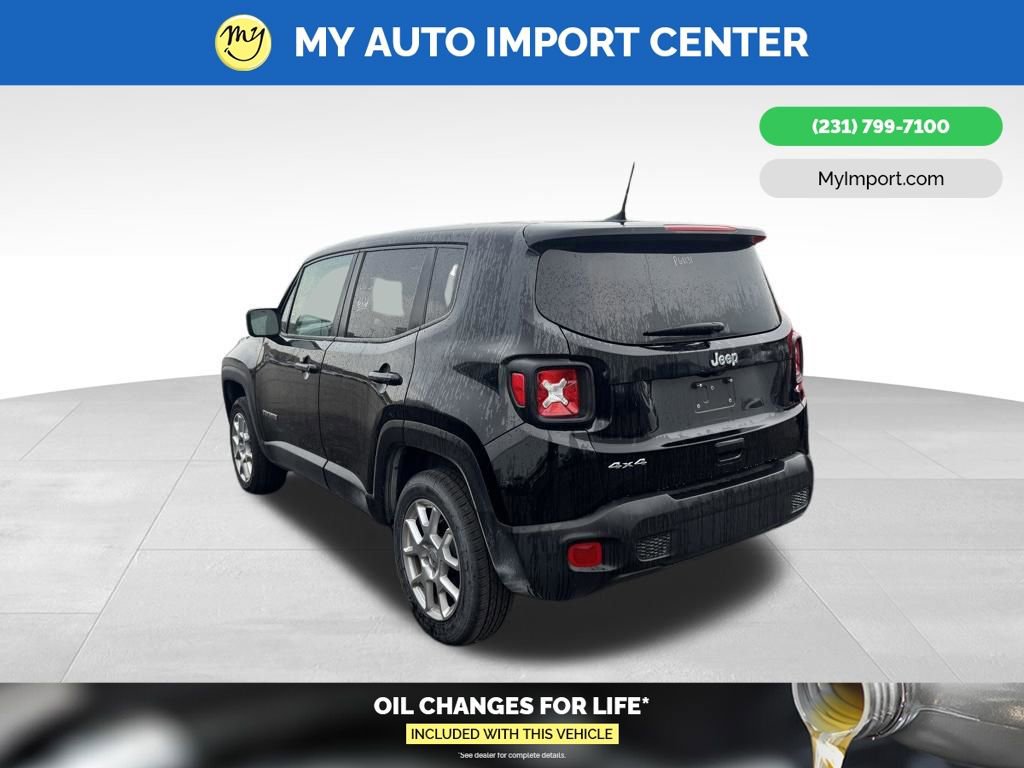 Used 2023 Jeep Renegade Latitude AWD/4WD image 4