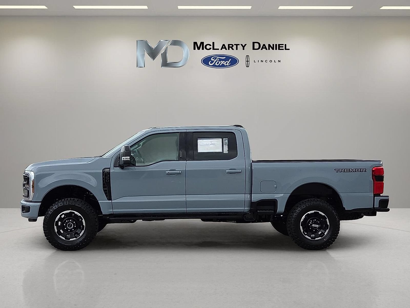 New 2026 Ford F350 Lariat w/ Tremor Off-Road Package AWD/4WD image 3