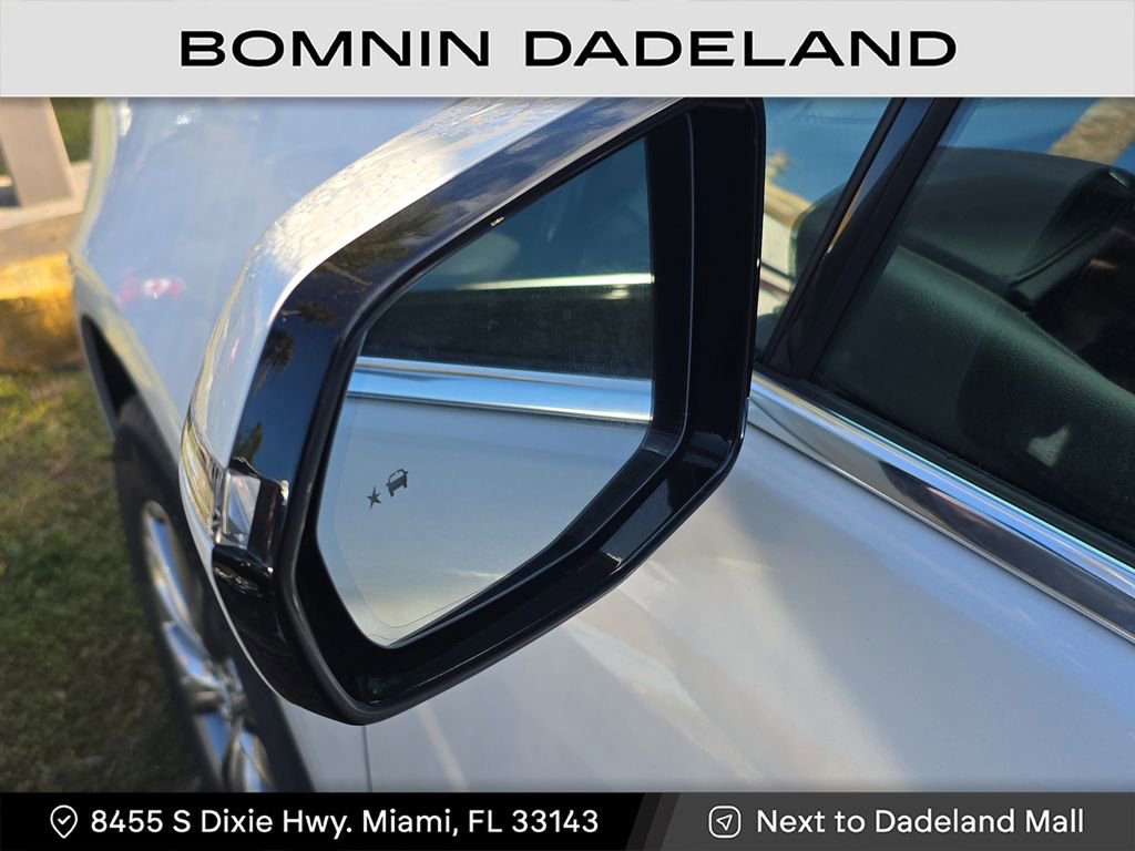 Used 2022 Cadillac XT5 Premium Luxury image 14