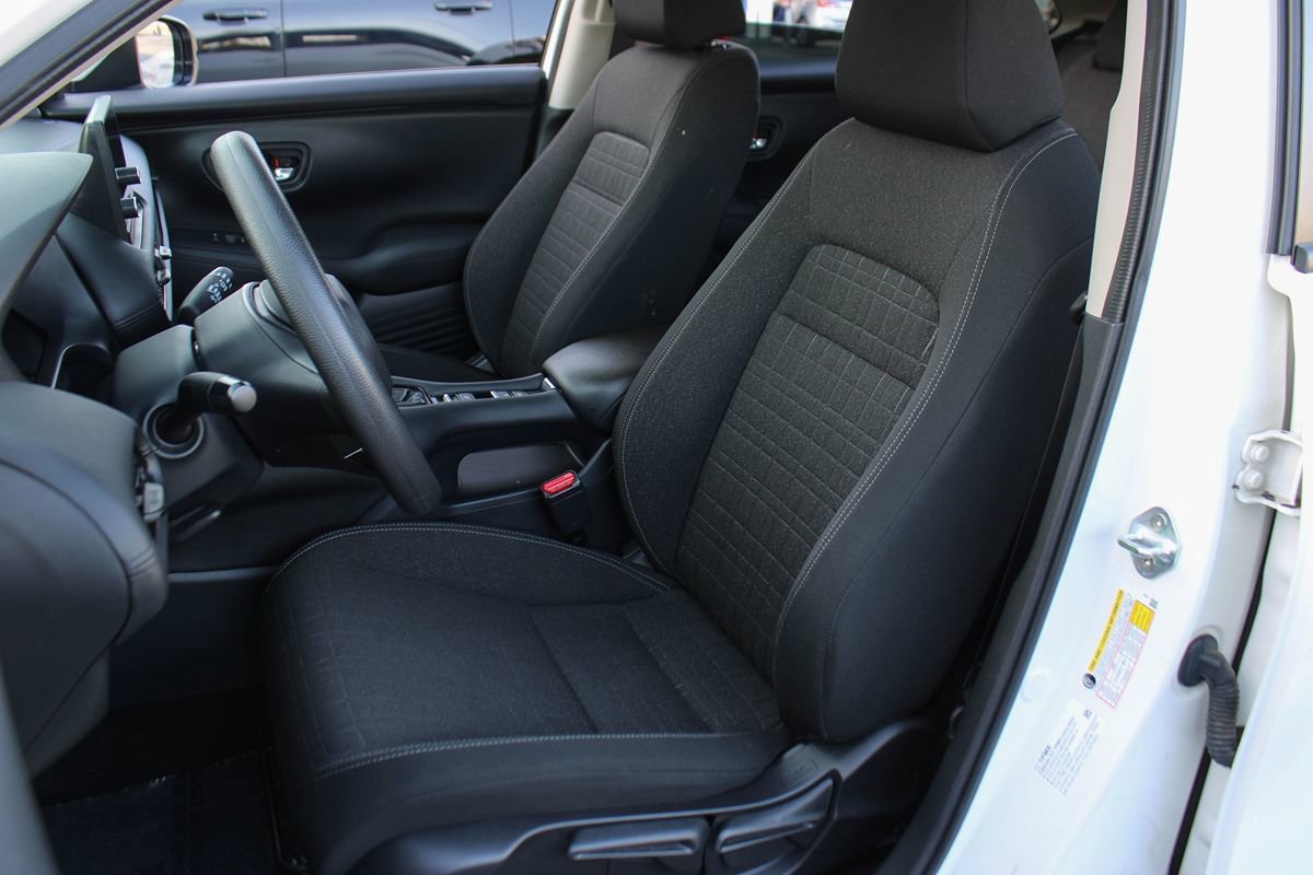 Used 2023 Honda HR-V LX image 17