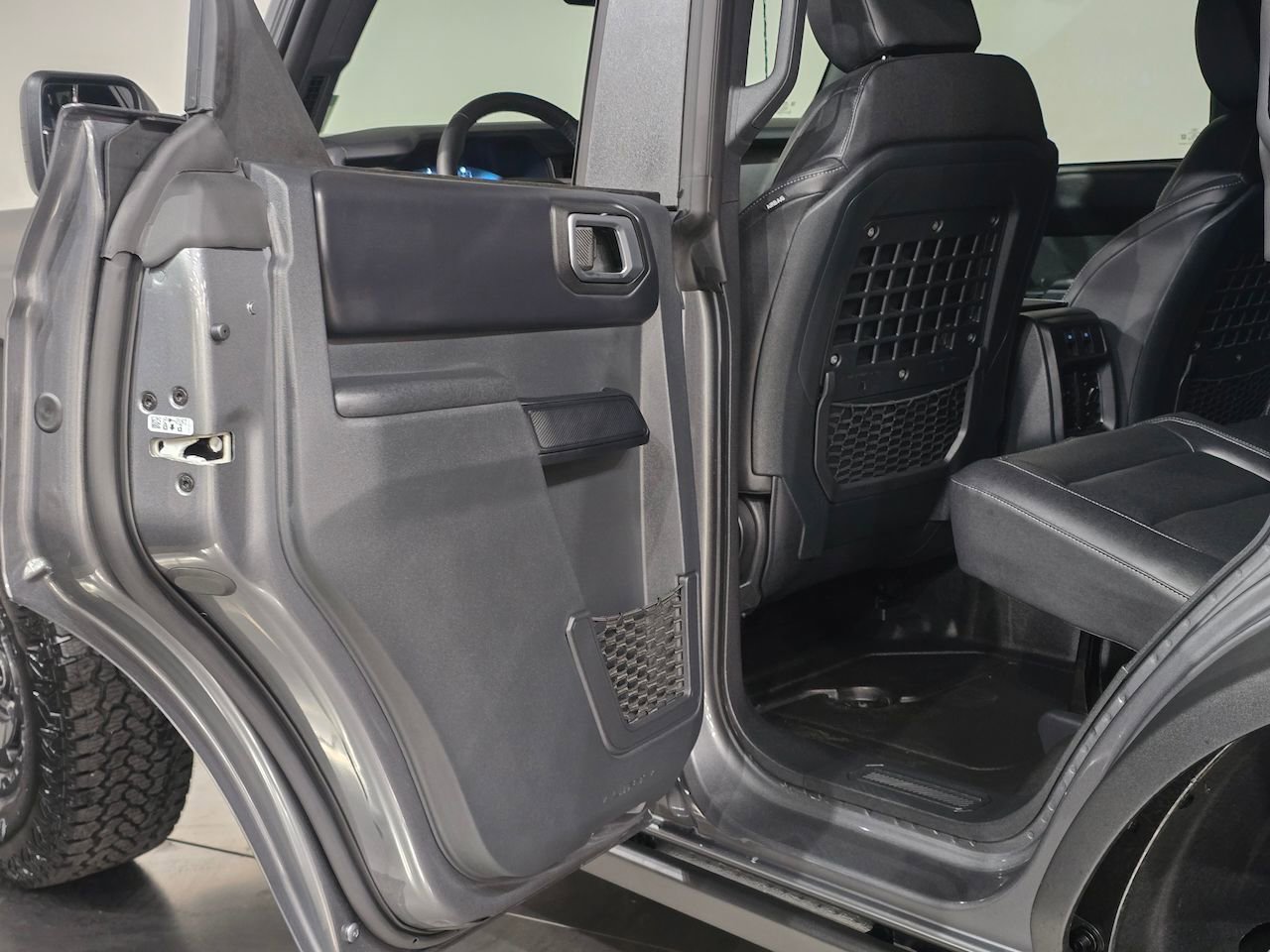 New 2025 Ford Bronco Badlands w/ Sasquatch Package AWD/4WD image 31