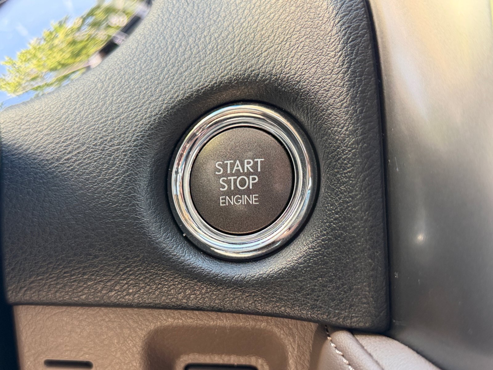 Used 2022 Lexus GX 460 Premium w/ Accessory Package AWD/4WD image 28