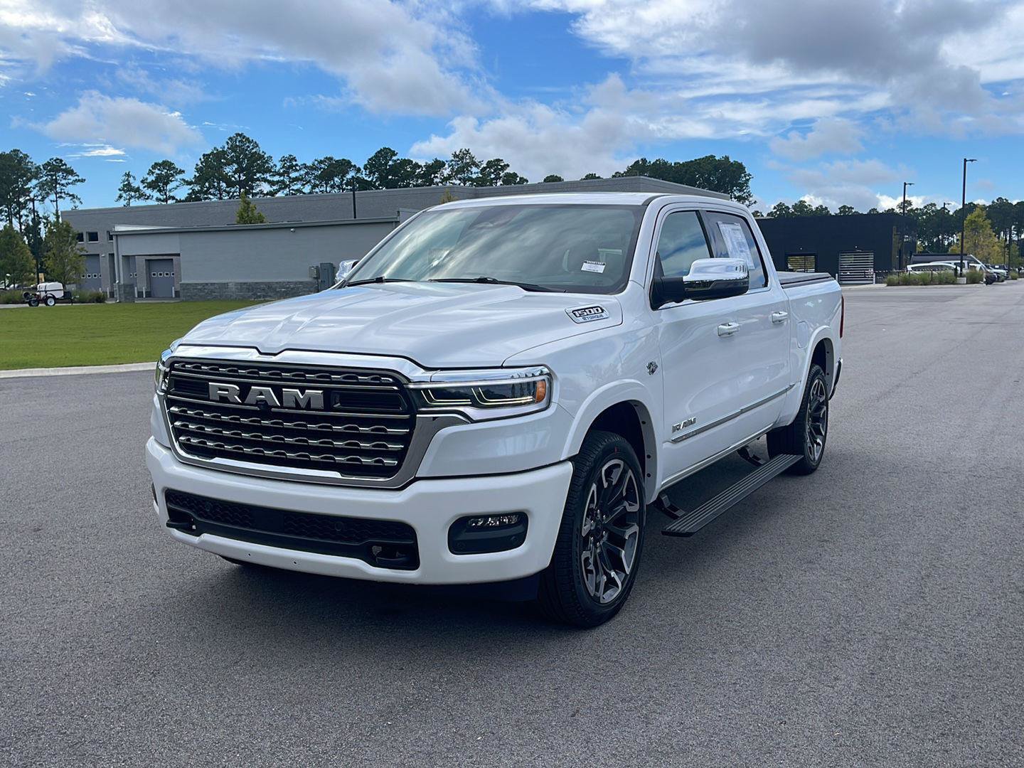 New 2027 RAM 1500 Limited AWD/4WD image 3