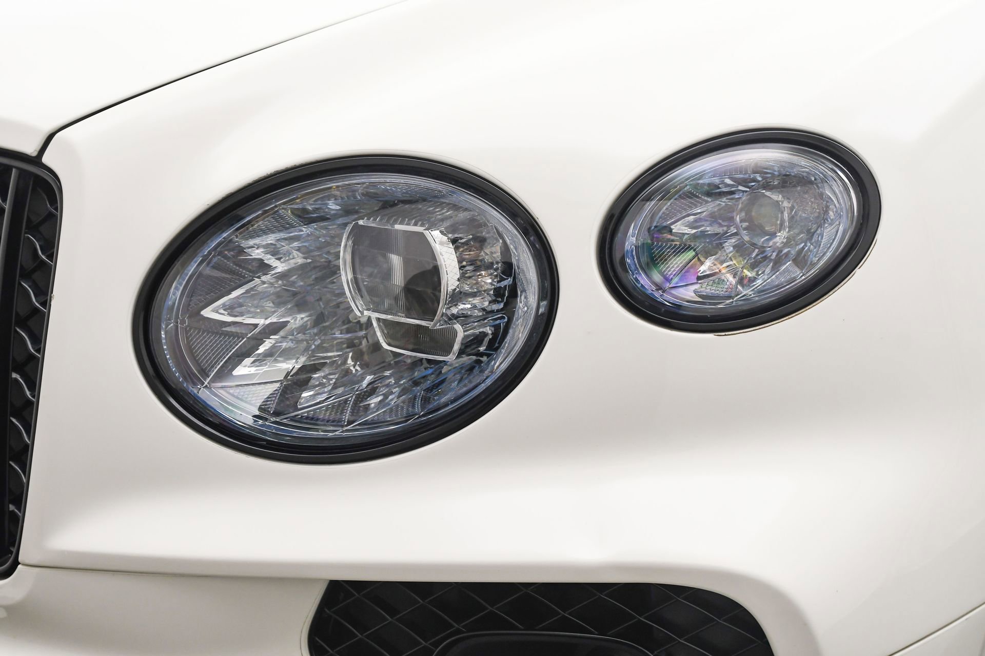 Used 2023 Bentley Bentayga Extended Wheelbase image 30