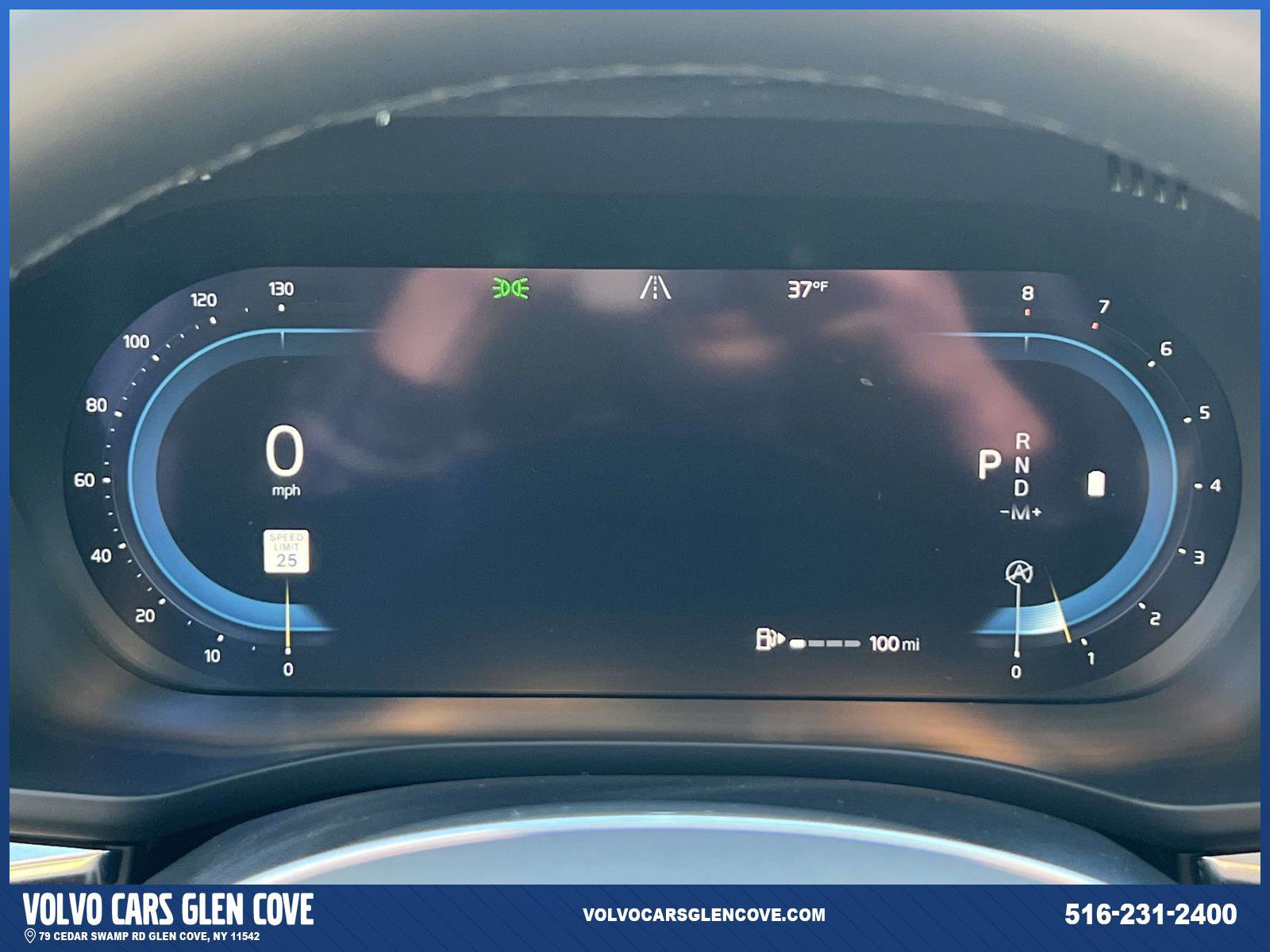 Used 2022 Volvo XC60 B5 Momentum w/ Climate Package image 25