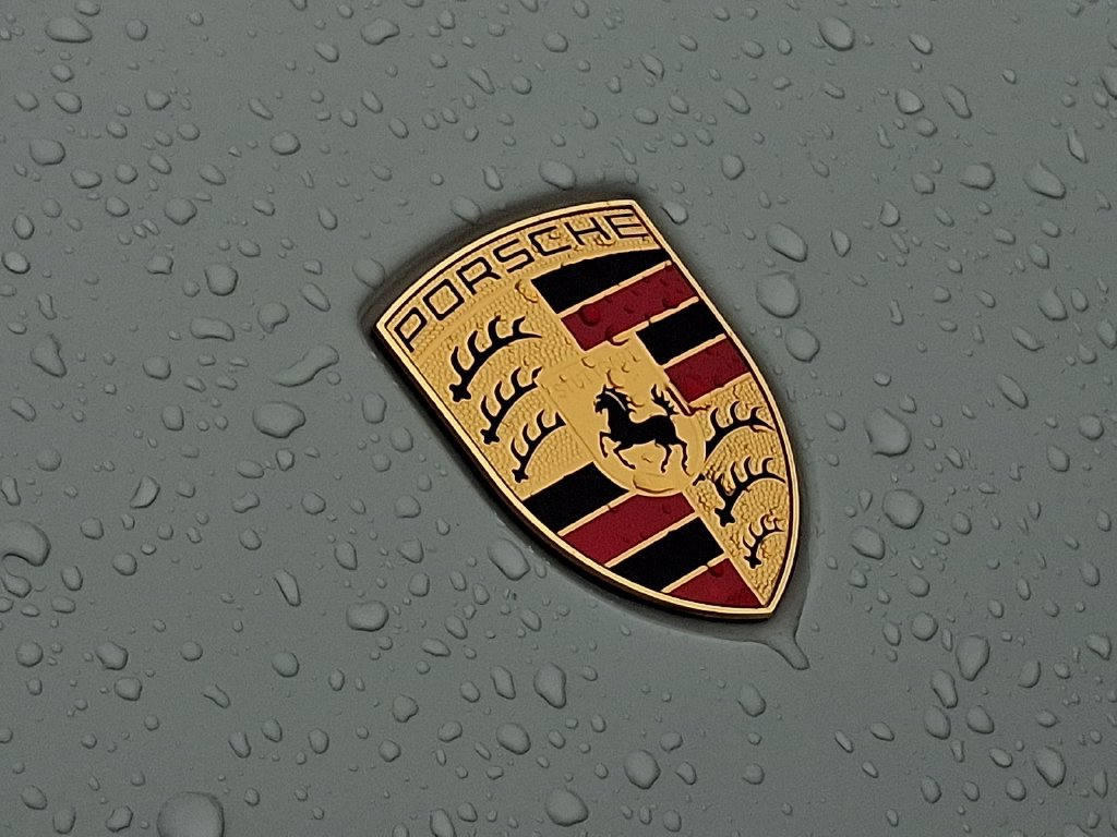 Used 2024 Porsche Macan S AWD/4WD image 30