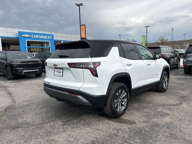 New 2026 Chevrolet Equinox LT image 3