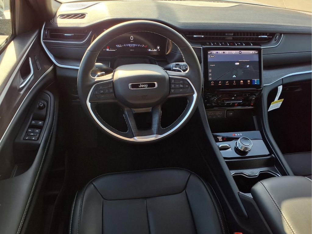 New 2025 Jeep Grand Cherokee Limited w/ Trailer Tow Package image 9