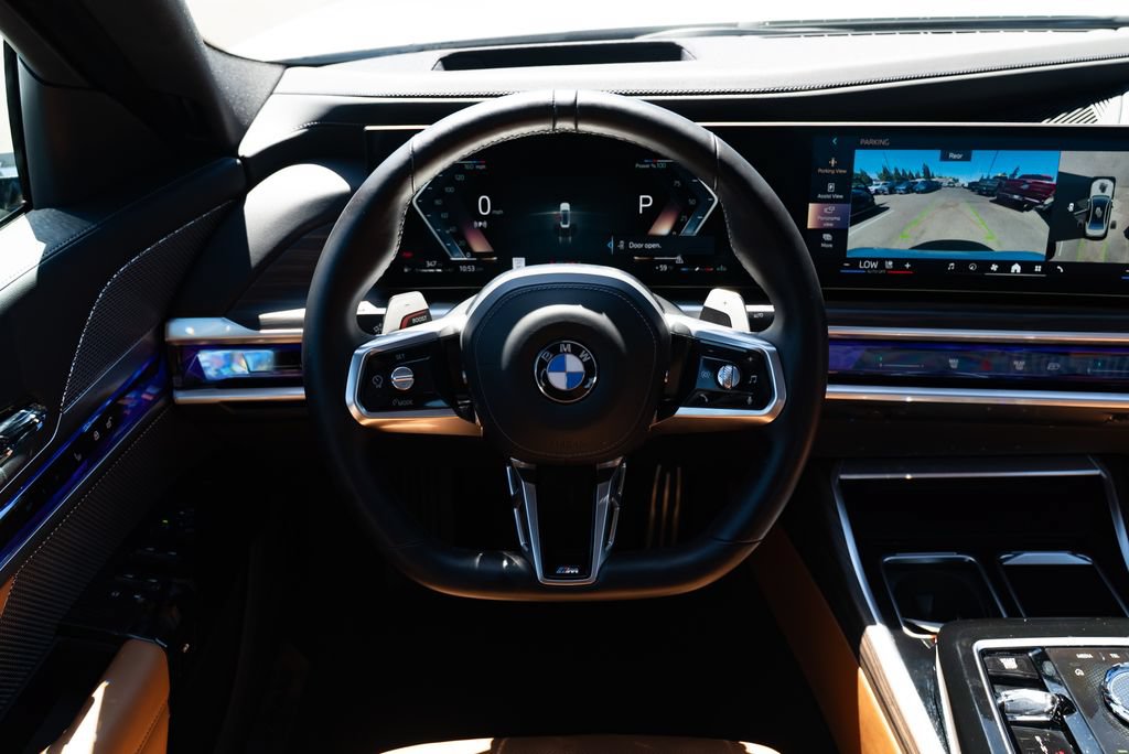Used 2025 BMW 740i xDrive w/ Premium Package AWD/4WD image 12