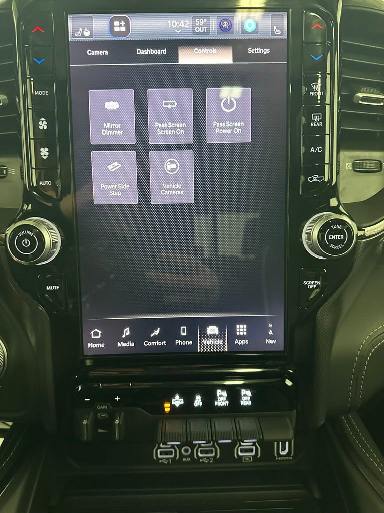 Used 2025 RAM 1500 Limited image 31