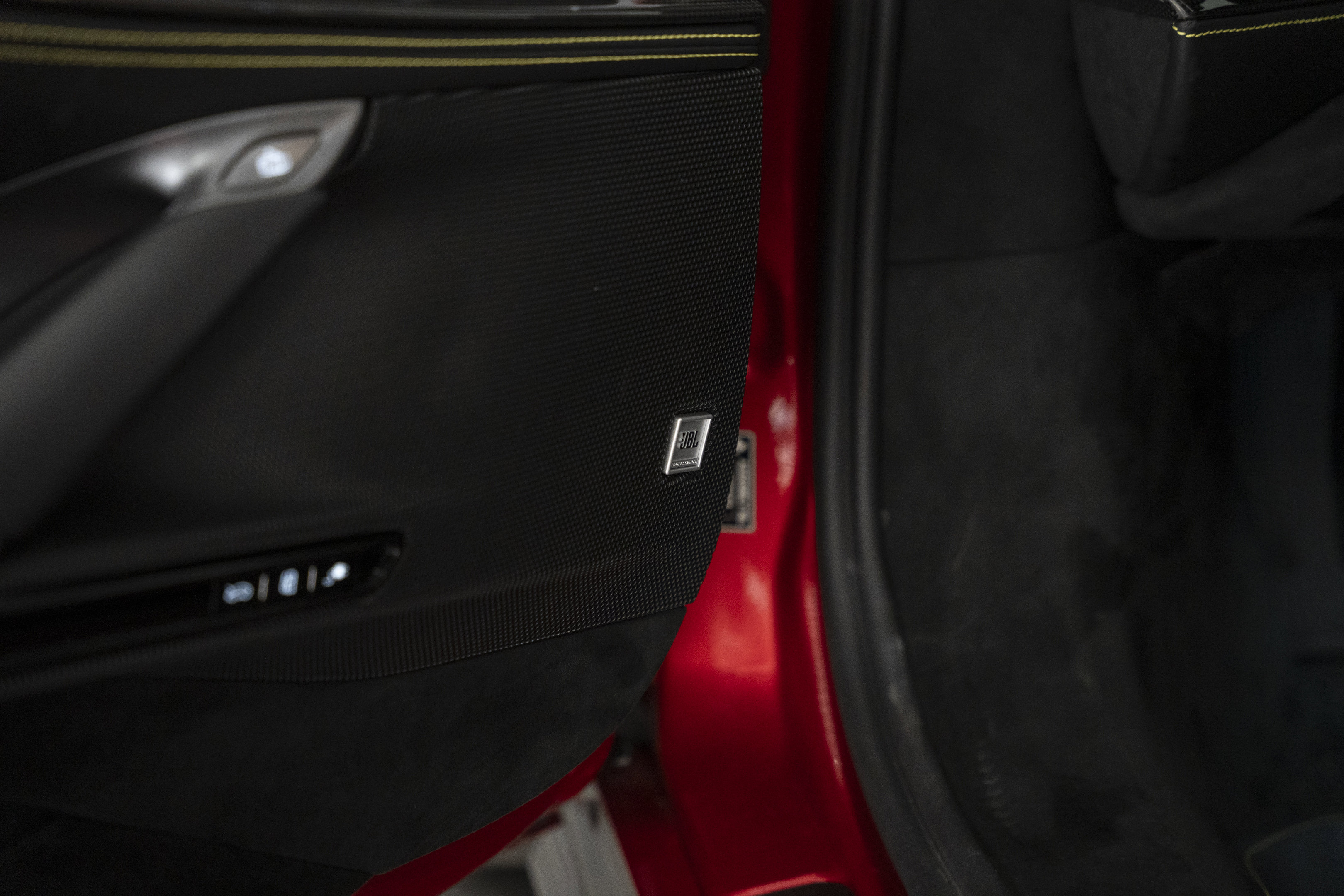 Certified 2022 Ferrari SF90 Spider image 29