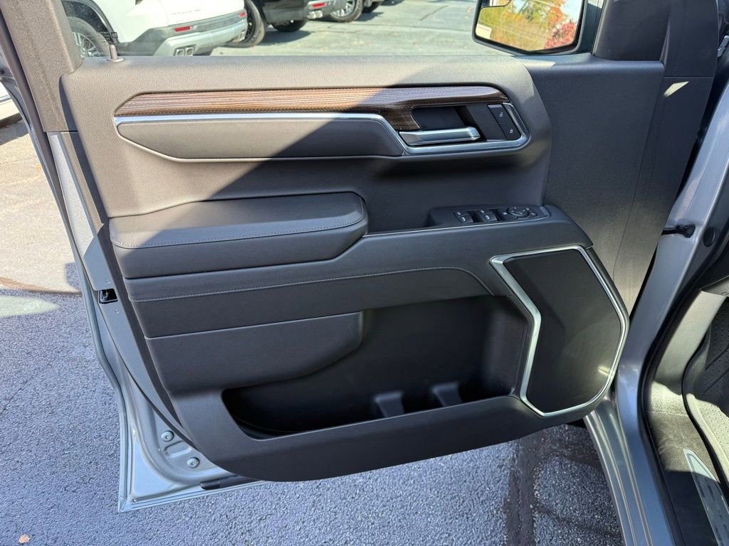 Used 2024 Chevrolet Silverado 1500 LT w/ Protection Package image 10