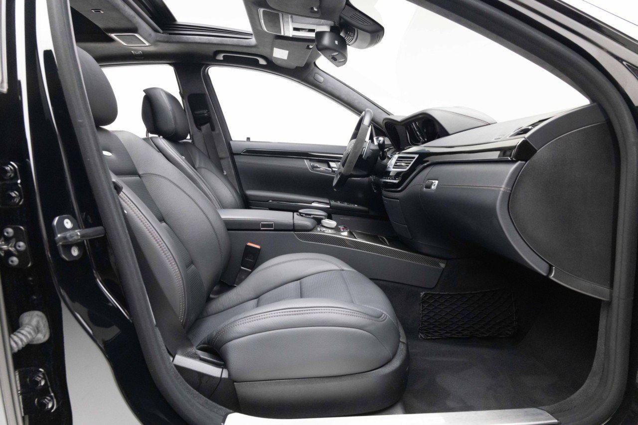 Used 2012 Mercedes-Benz S 63 AMG image 32