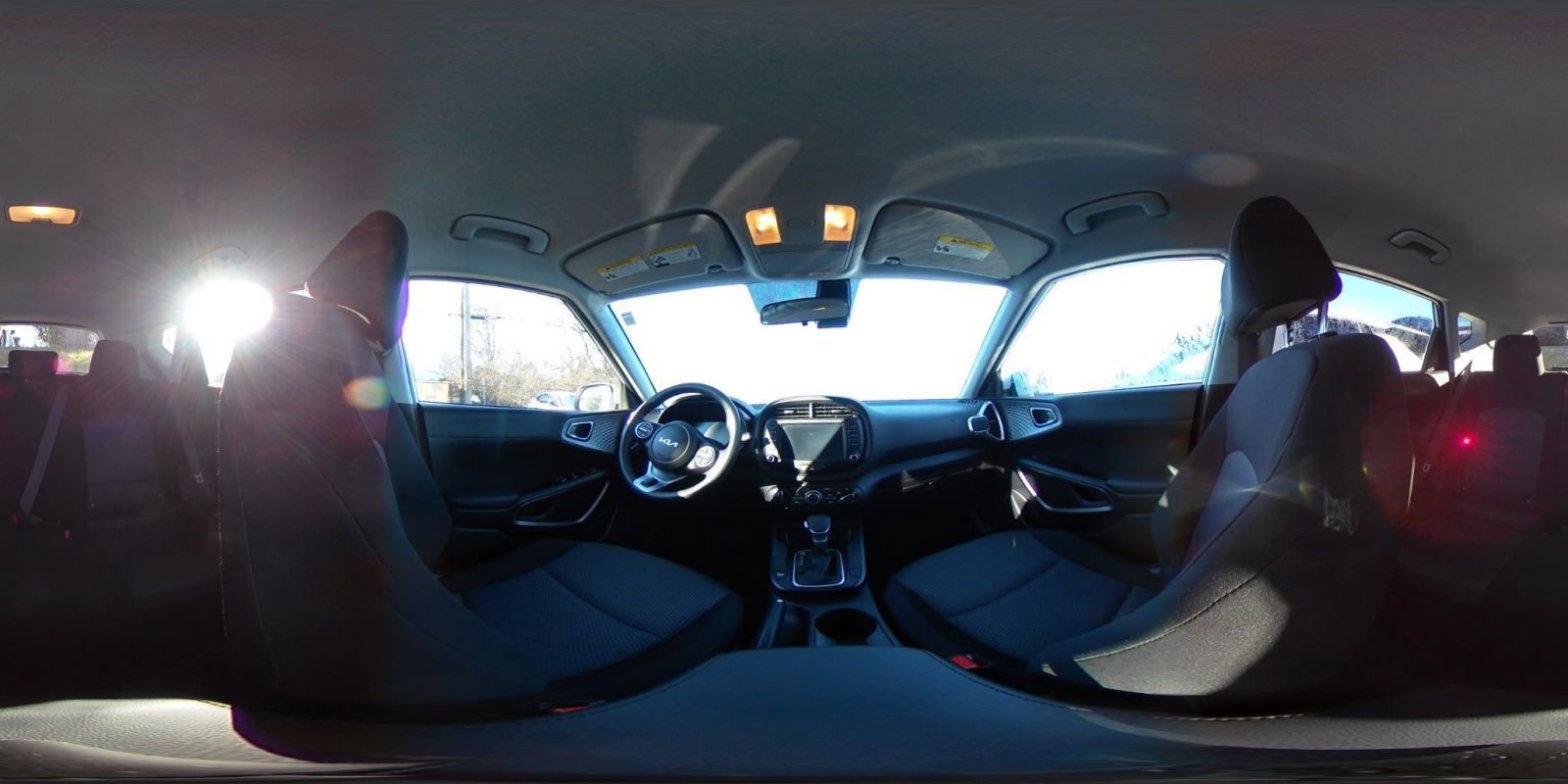 Used 2025 Kia Soul LX w/ LX Technology Package image 40