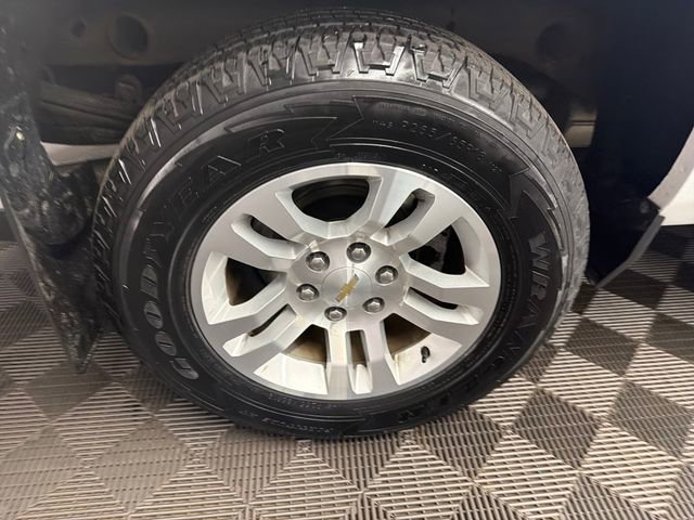 Used 2018 Chevrolet Silverado 1500 LT w/ All Star Edition AWD/4WD image 39