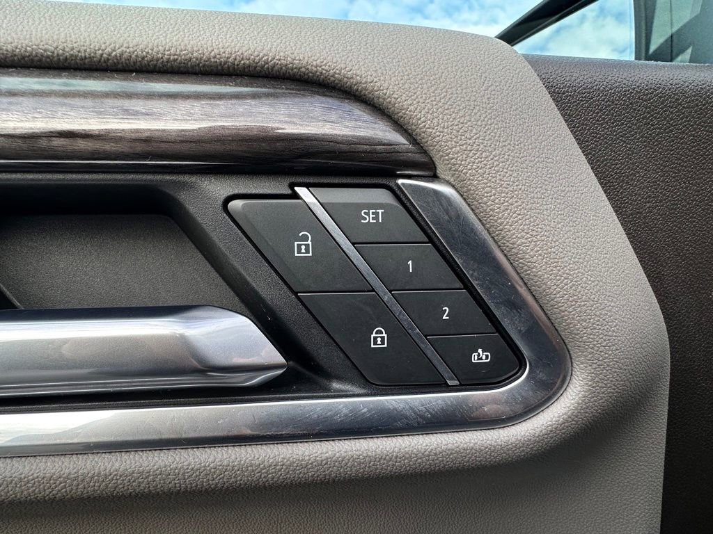 Used 2022 Chevrolet Silverado 1500 LTZ w/ LTZ Premium Package image 20