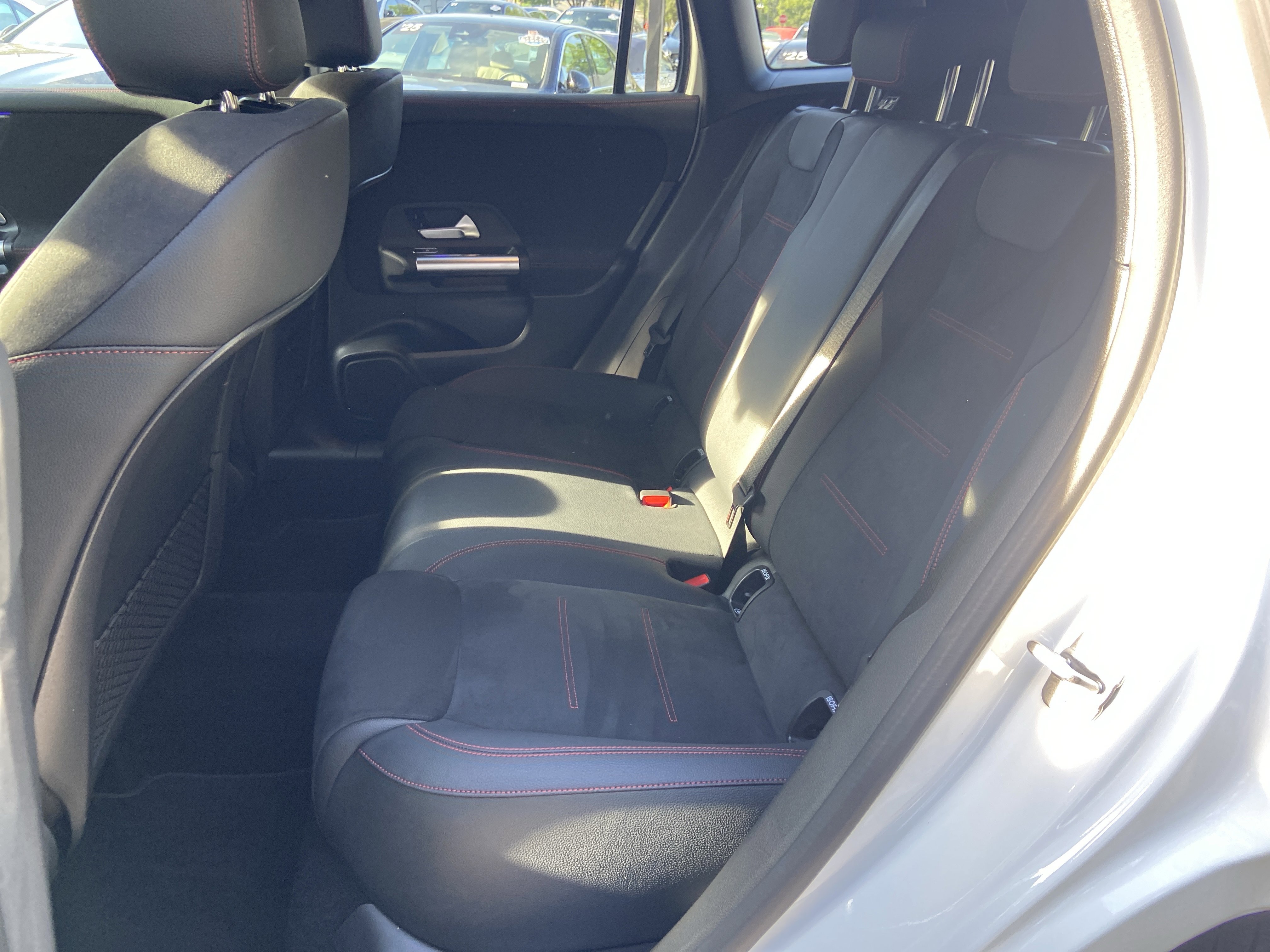 Certified 2025 Mercedes-Benz GLA 250 image 40