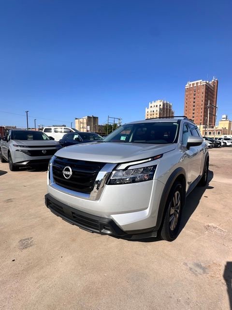 Certified 2022 Nissan Pathfinder SV w/ SV Premium Package image 1