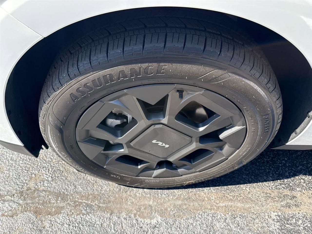 Used 2026 Kia Carnival SX image 11