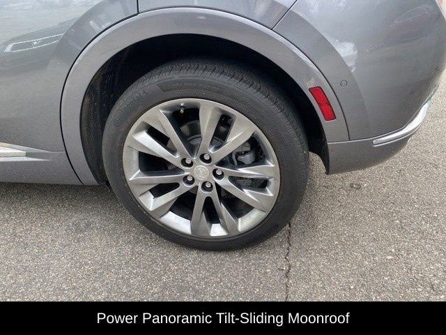 Used 2021 Buick Envision Avenir w/ Technology Package II image 17